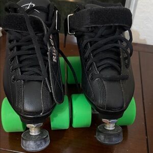 Riedell Black Outdoor Roller Skates with Zen Sonar Wheels Barely Used